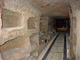 Interno Catacombe Ebraico - Cristiane - Venosa